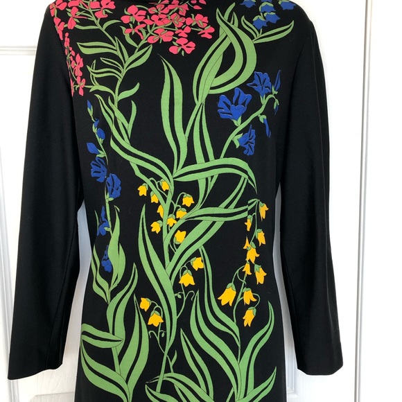 Vintage 1970’s mock-neck shift dress, black with floral design sm/med fit - Picture 2 of 11